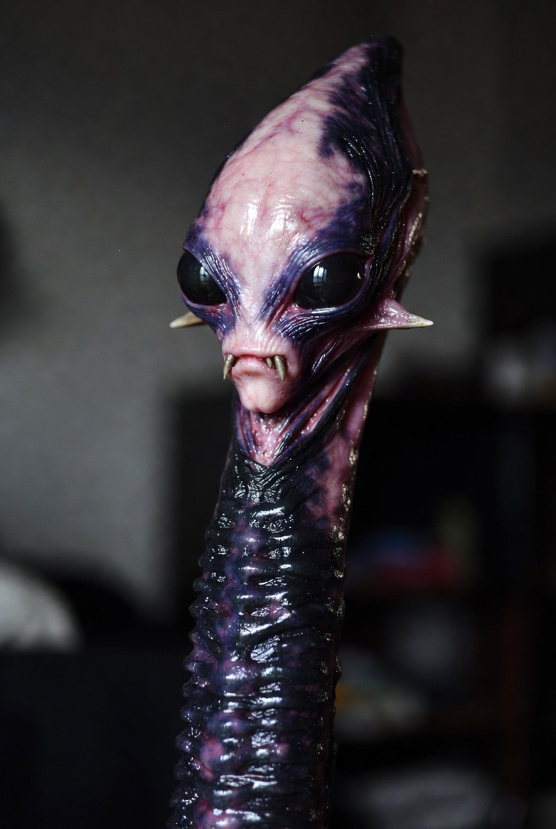 VAMPIRE DILDO FROM OUTTA SPACE 3